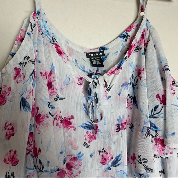 Torrid Cold Shoulder Floral Blouse - Picture 4 of 7